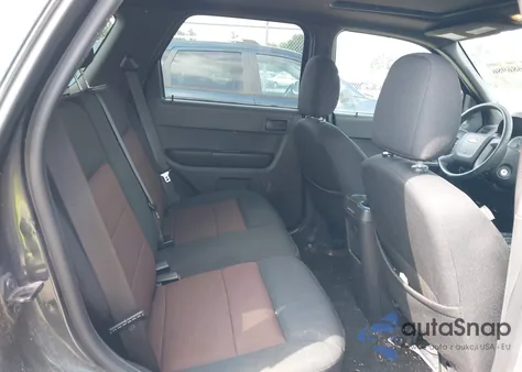 2008 Ford Escape Xlt z USA, uszkodzony, nr VIN 1FMCU03198KB99549